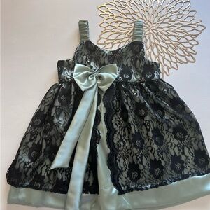 Elegant Kids Dress with Black Lace and Green Satin Bow